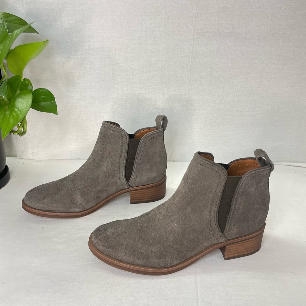 LUCKY BRAND Womens Gray Round Toe Stacked Heel Slip‎ On Leather Booties - Picture 4 of 11
